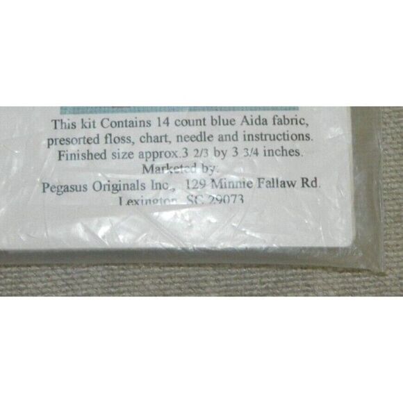 Chihuahua‎ Counted Cross Stitch Kit by Pegasus Originals, Inc - Picture 4 of 6